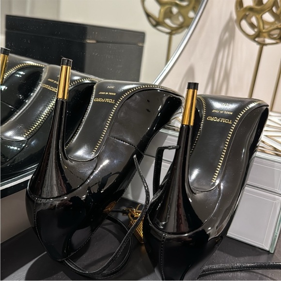 Tom Fort Lock Key Heels 😍 - Picture 5 of 6